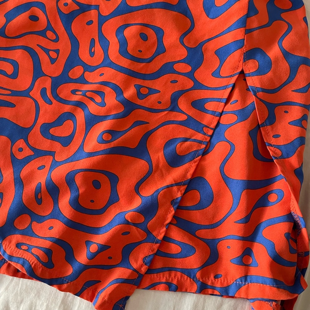 SHEIN Curve - Women’s Abstract Print Red and Blue Mini Skort (2XL) - Picture 2 of 5